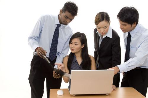 会计主管与财务主管：企业管理中的角色分工与协同